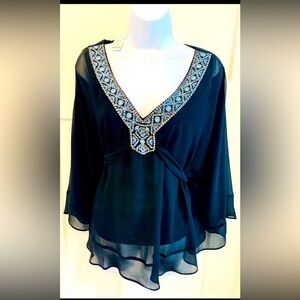 WHITE HOUSE BLACK MARKET NWT EMBROIDERED NECK KIMONO BLOUSE SO SEXY SHEER 🦋ARMS